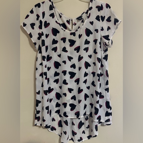 Torrid Heart Print Georgette Hi-Lo Blouse Women’s Size 1X Short Sleeve White - Picture 3 of 8